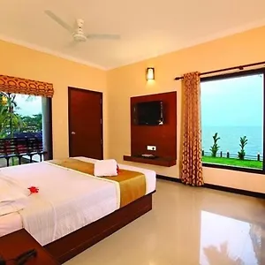 Goldfield Club & Resort, Resort